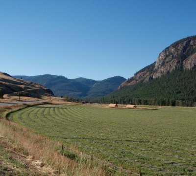 looking west down the Kettle River valley
