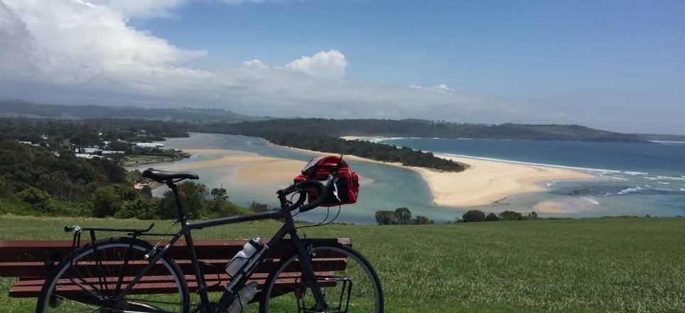 Cannondale T2000 (2006) with Arkel handlebar bag (large), overlooking the mouth of the Minnamurra River (to the north), NSW, Australia.