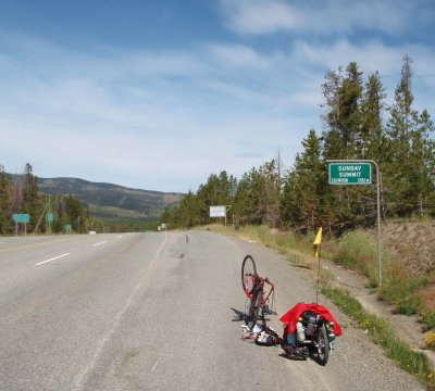 Reparing a puncture at Sunday Summit (1282m)